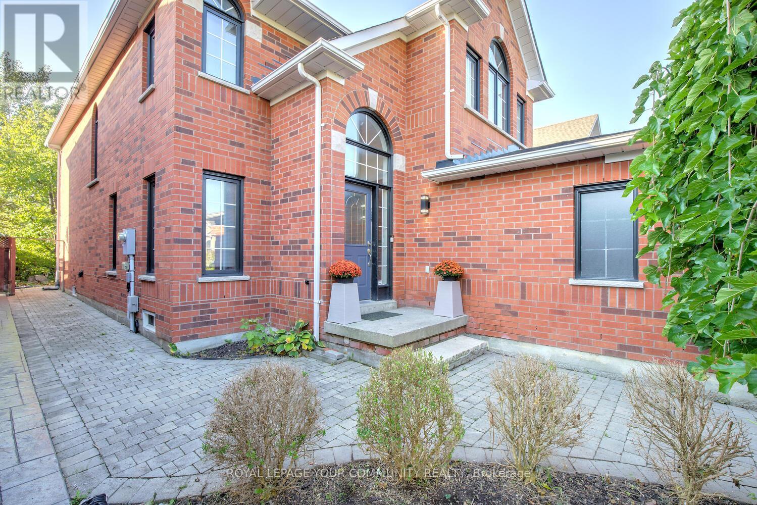 108 Kirkbride Crescent, Vaughan, Ontario  L6A 2J6 - Photo 3 - N12446088