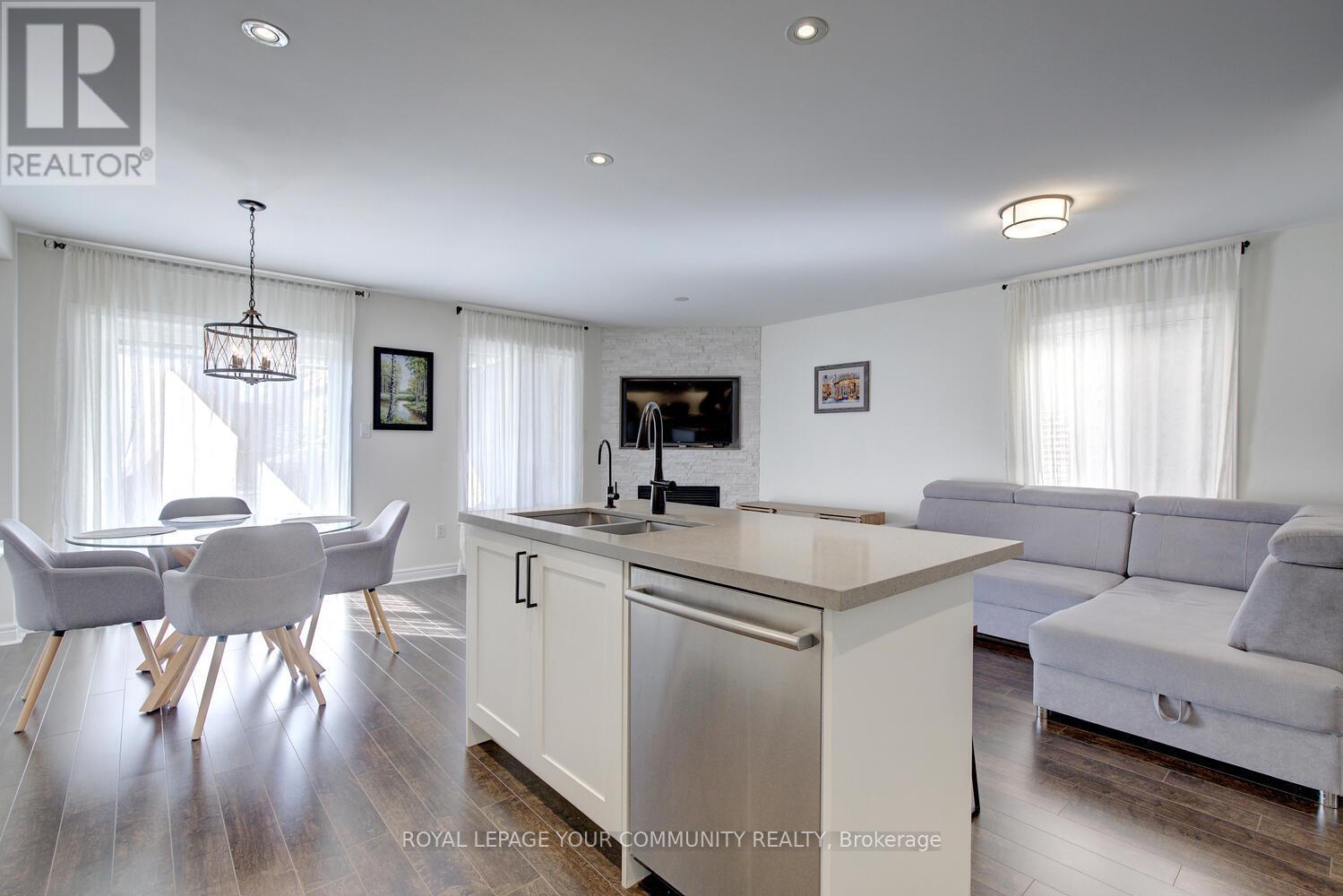 32 Black Maple Crescent, Vaughan, Ontario  L6A 0P6 - Photo 16 - N12446091