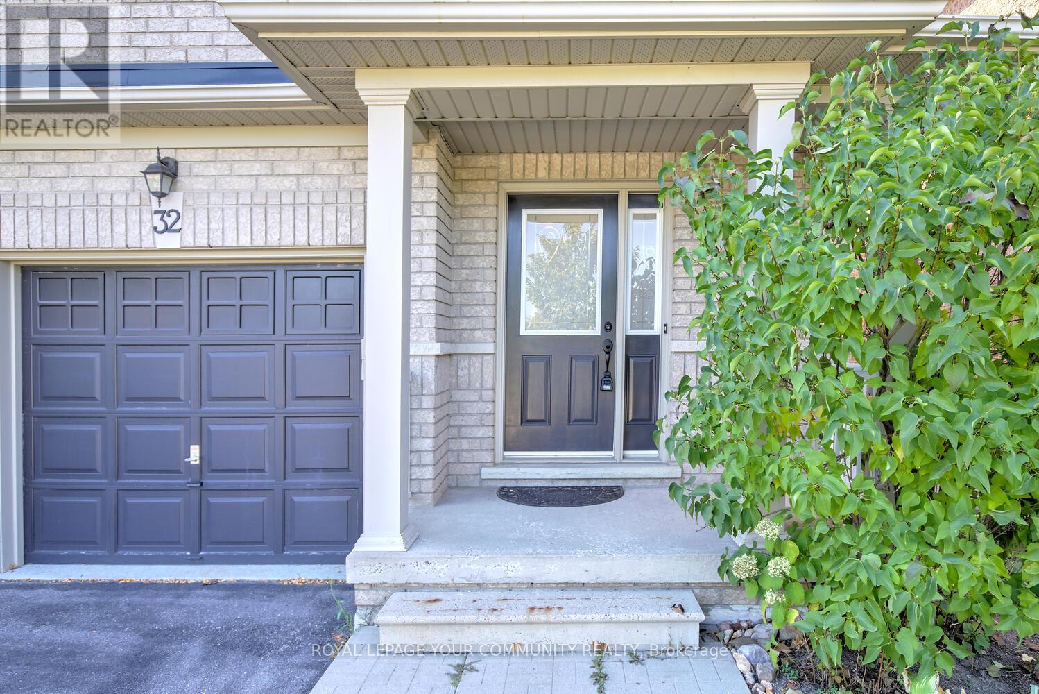 32 Black Maple Crescent, Vaughan, Ontario  L6A 0P6 - Photo 2 - N12446091