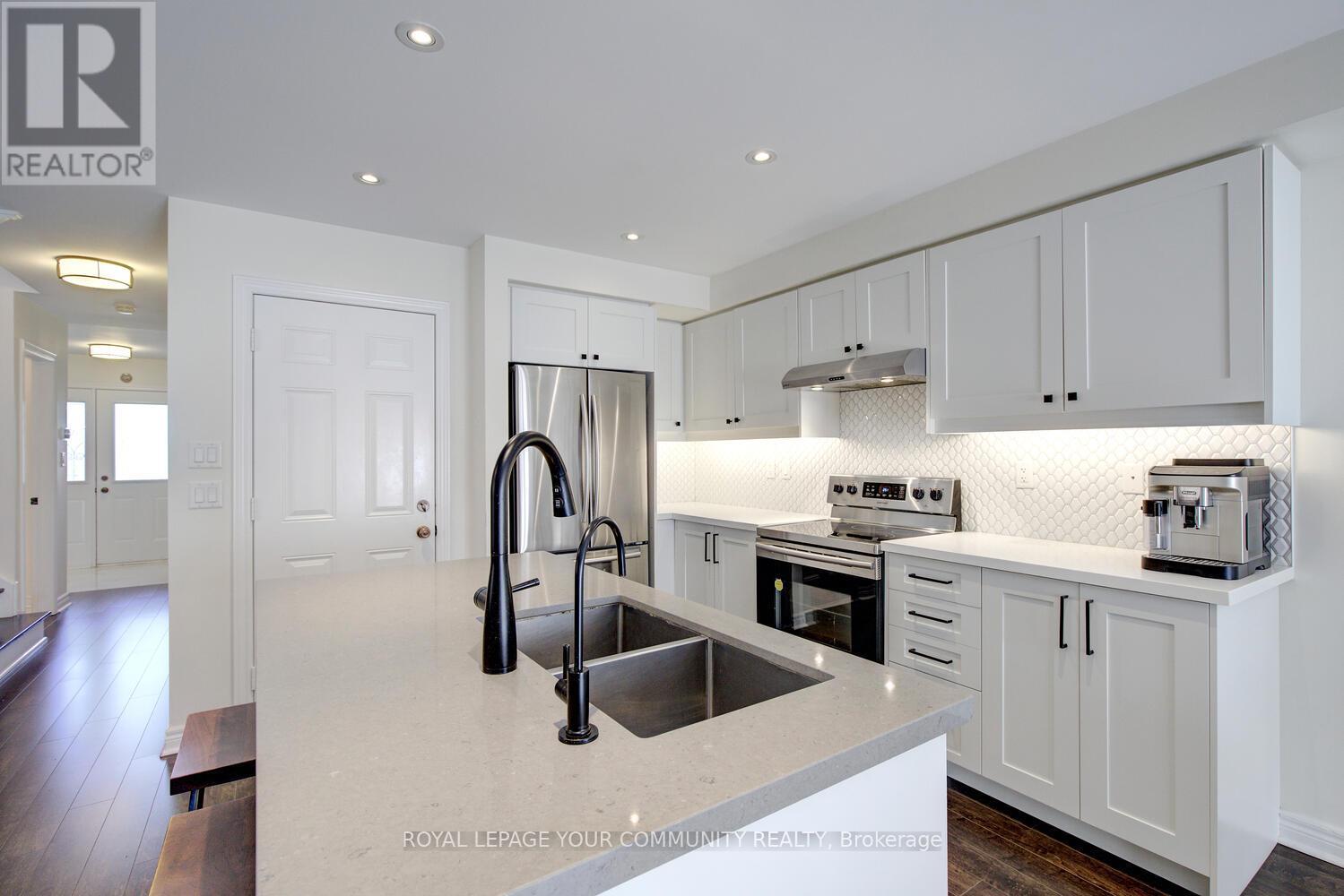 32 Black Maple Crescent, Vaughan, Ontario  L6A 0P6 - Photo 9 - N12446091