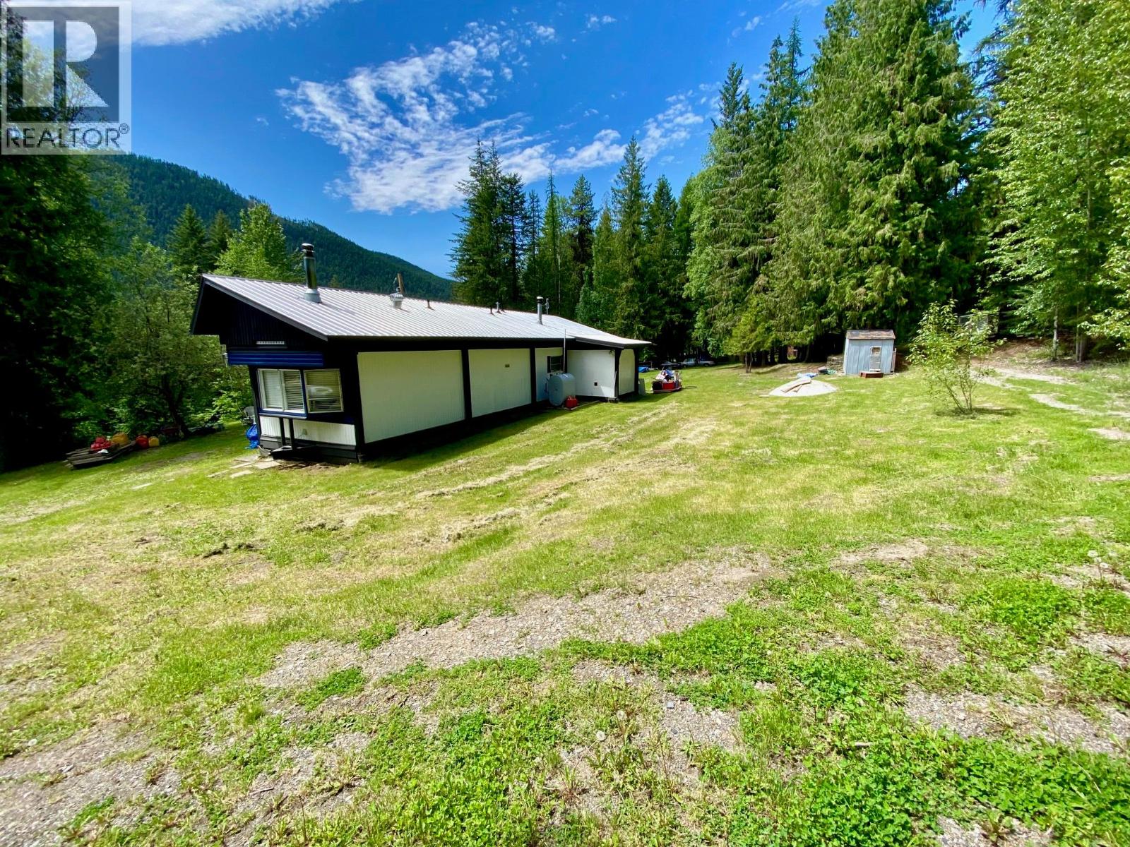 1433 Creighton Valley Road, Lumby, British Columbia  V0E 2G0 - Photo 8 - 10359868