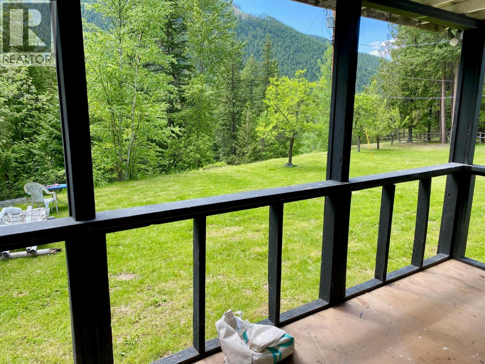1433 Creighton Valley Road, Lumby, British Columbia  V0E 2G0 - Photo 17 - 10359868
