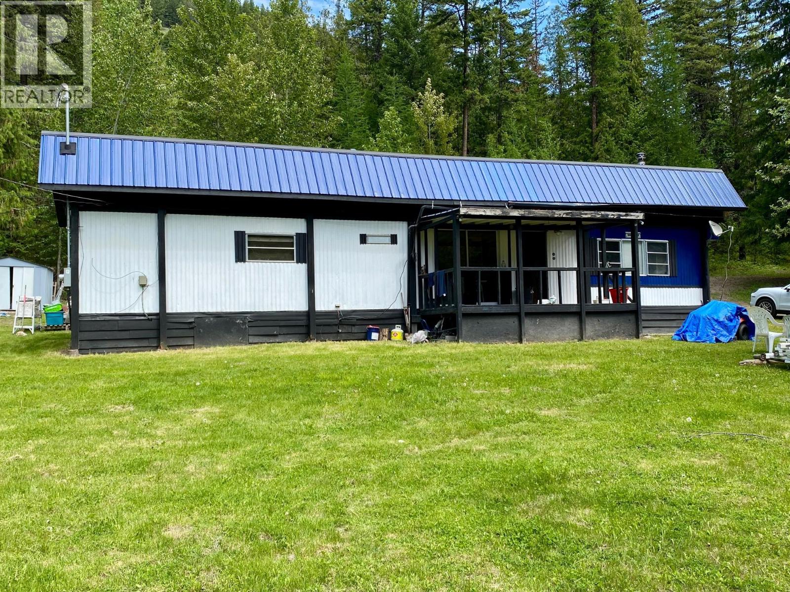 1433 Creighton Valley Road, Lumby, British Columbia  V0E 2G0 - Photo 15 - 10359868