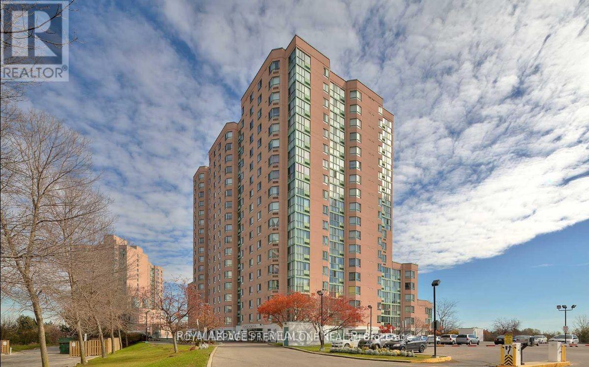 401 - 41 MARKBROOK LANE, Toronto, Ontario