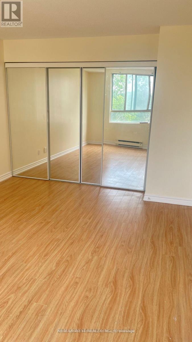 401 - 41 Markbrook Lane, Toronto, Ontario  M9V 5E6 - Photo 10 - W12446084