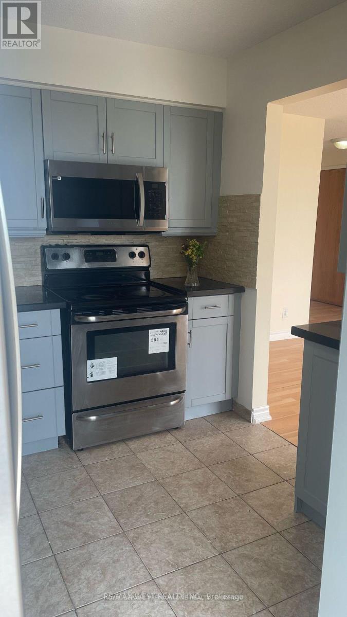 401 - 41 Markbrook Lane, Toronto, Ontario  M9V 5E6 - Photo 2 - W12446084