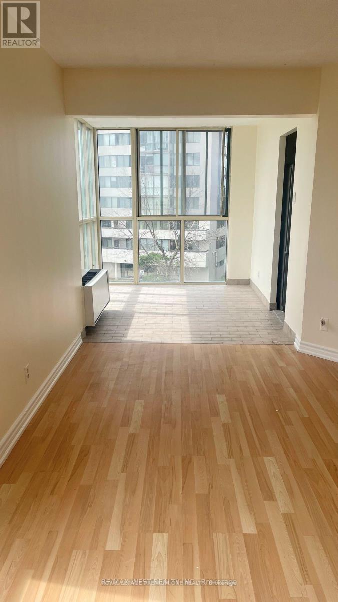 401 - 41 Markbrook Lane, Toronto, Ontario  M9V 5E6 - Photo 4 - W12446084