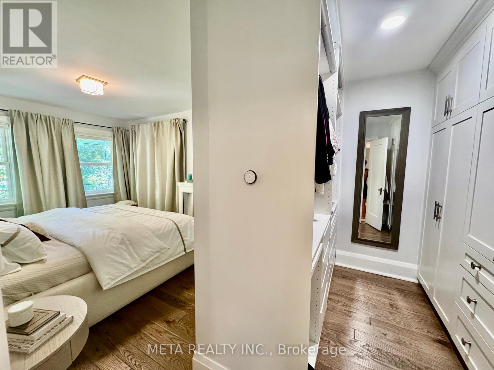 103 Kennedy Avenue, Toronto, Ontario  M6S 2X8 - Photo 23 - W12446094