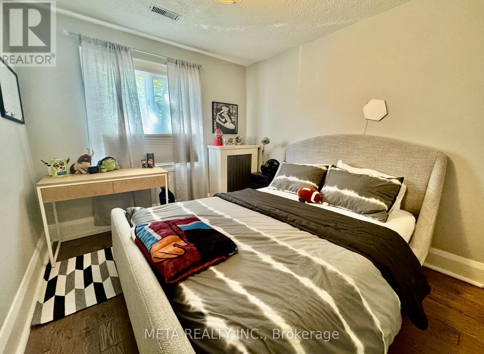 103 Kennedy Avenue, Toronto, Ontario  M6S 2X8 - Photo 25 - W12446094