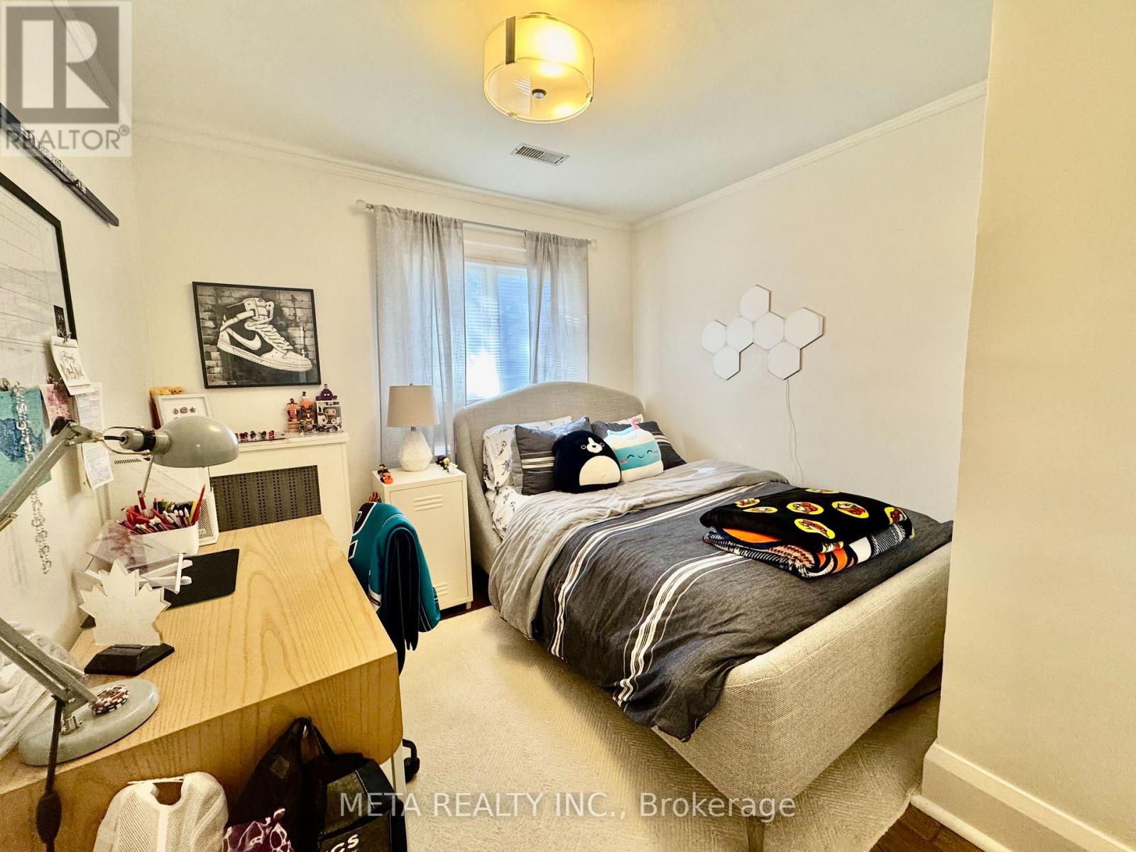 103 Kennedy Avenue, Toronto, Ontario  M6S 2X8 - Photo 30 - W12446094
