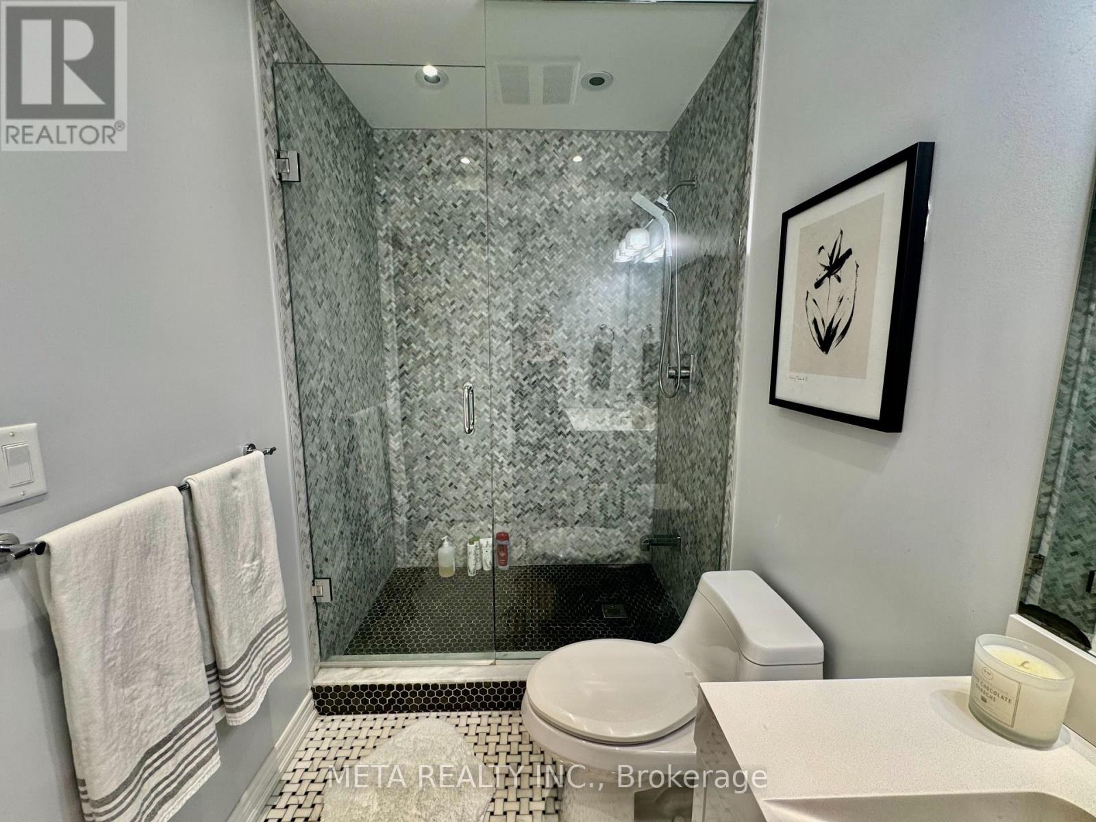 103 Kennedy Avenue, Toronto, Ontario  M6S 2X8 - Photo 37 - W12446094