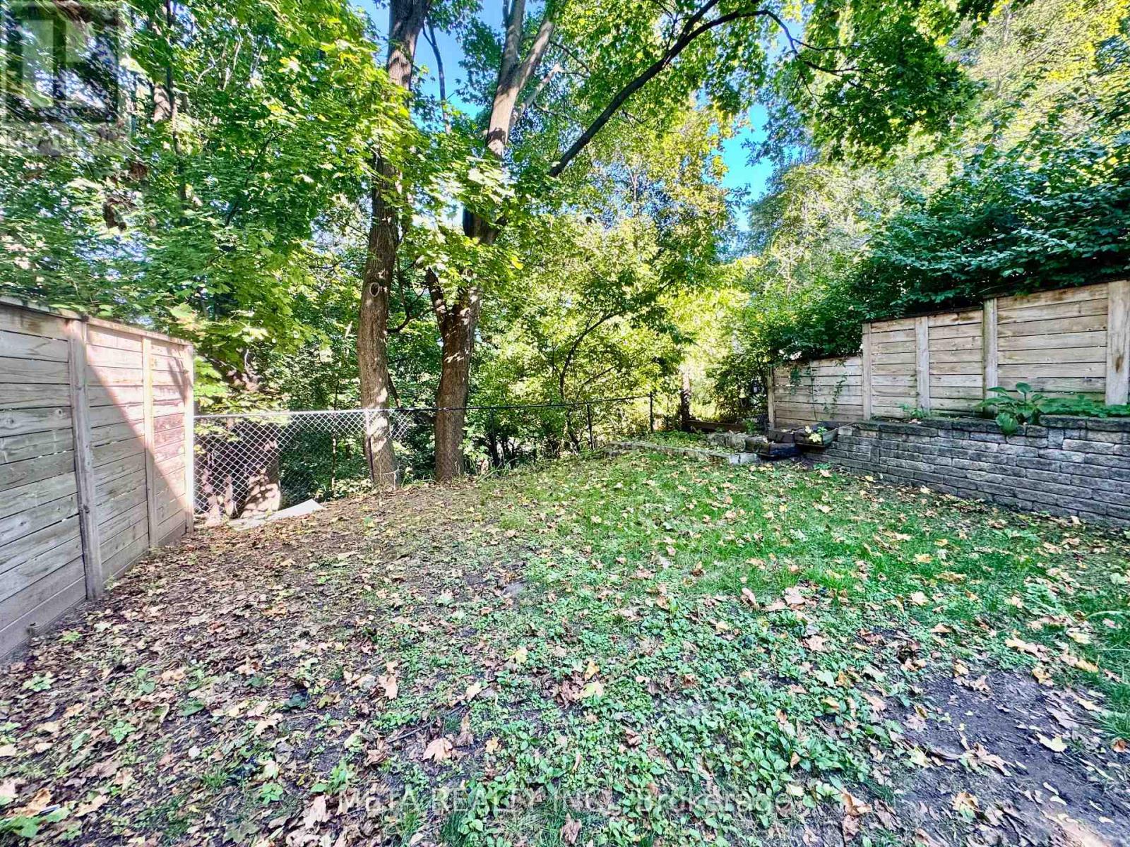 103 Kennedy Avenue, Toronto, Ontario  M6S 2X8 - Photo 41 - W12446094