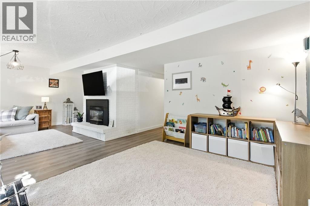 210 Northlake Drive, Waterloo, Ontario  N2V 1A8 - Photo 35 - 40764909