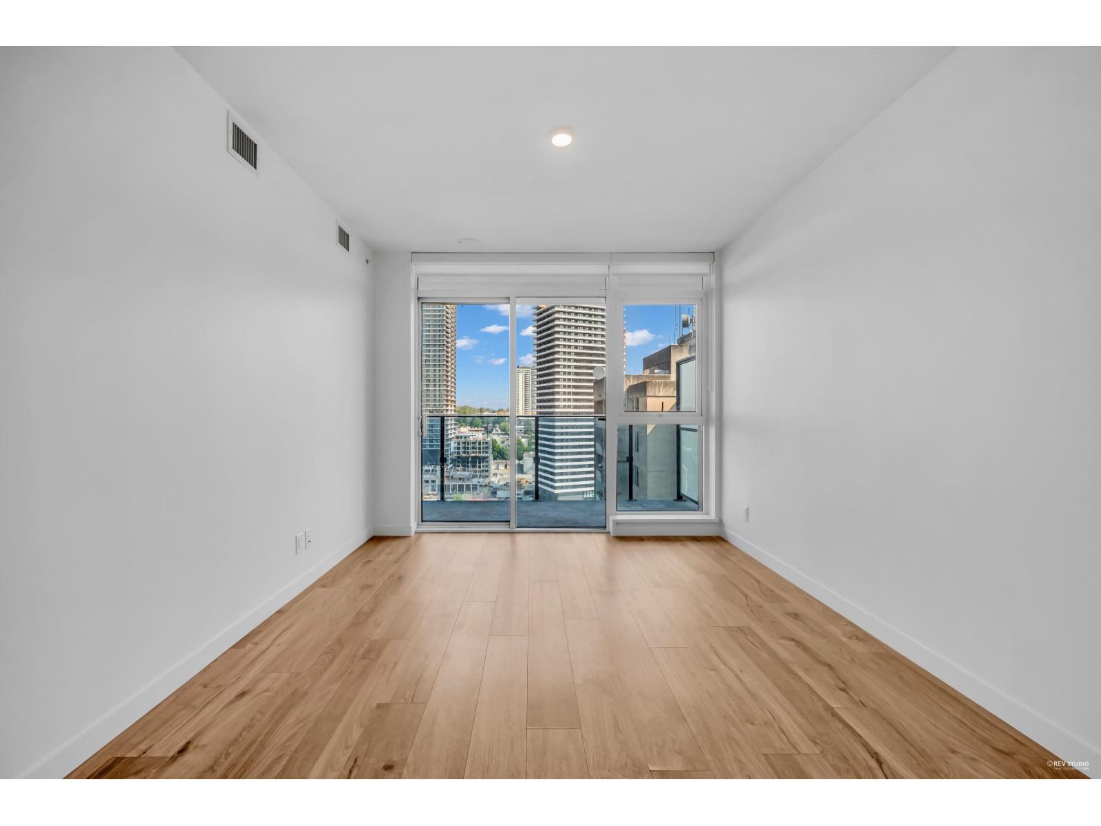 1506 10448 University Drive, Surrey, British Columbia  V3T 0S7 - Photo 12 - R3041893