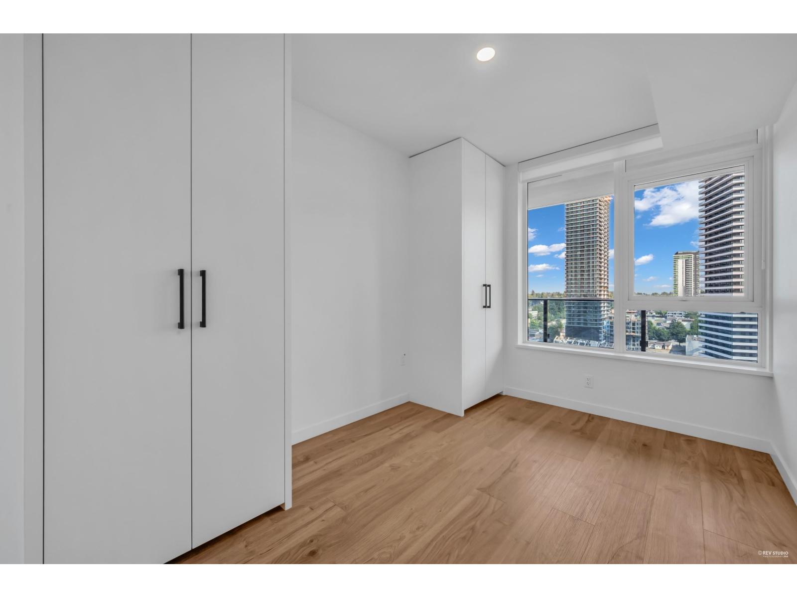 1506 10448 University Drive, Surrey, British Columbia  V3T 0S7 - Photo 6 - R3041893