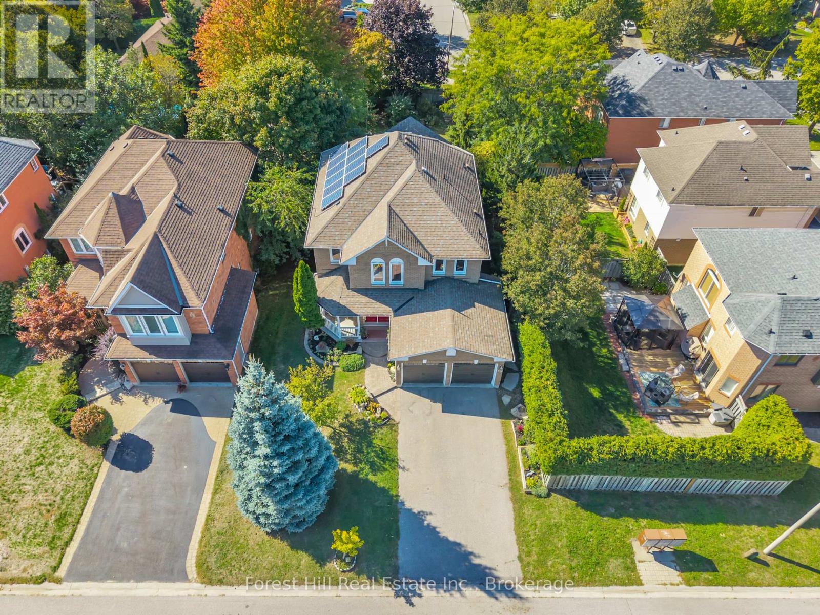 17 Gilchrist Court, Whitby, Ontario  L1R 2P3 - Photo 2 - E12446117