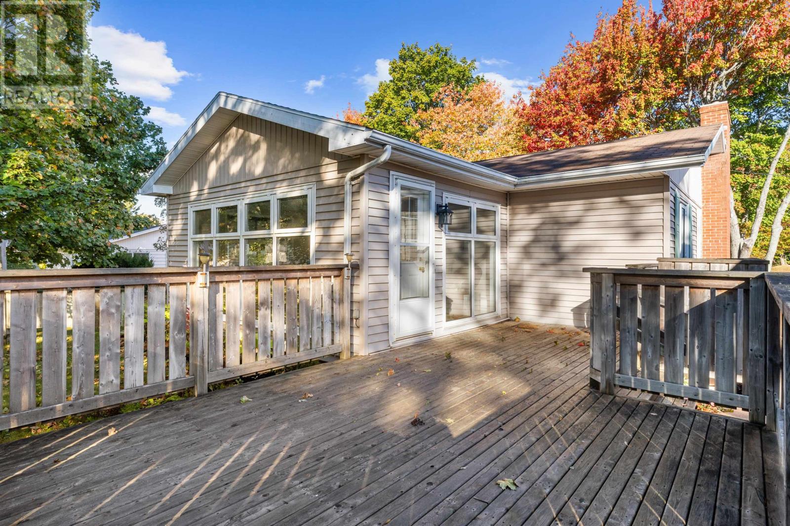 14 Birch Hill, Charlottetown, Prince Edward Island  C1A 6W5 - Photo 11 - 202525147
