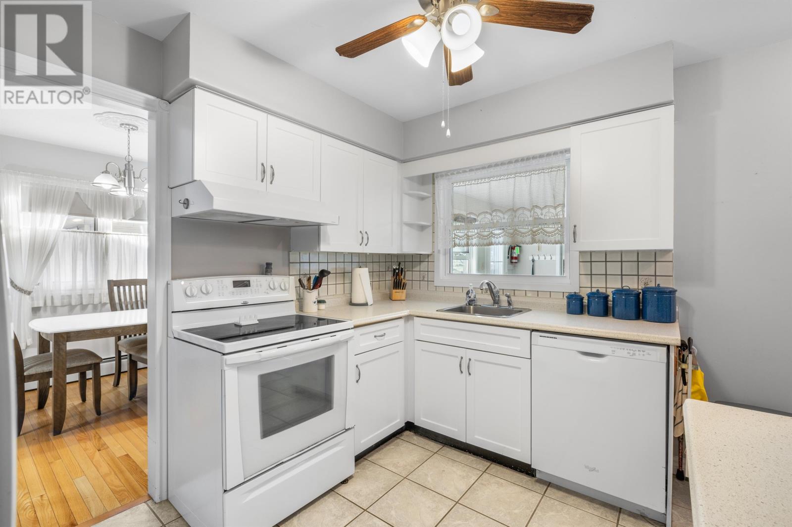 14 Birch Hill, Charlottetown, Prince Edward Island  C1A 6W5 - Photo 28 - 202525147