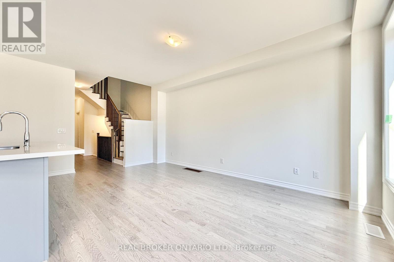 17 Freeman Williams Street, Markham, Ontario  L6C 3M7 - Photo 12 - N12441523