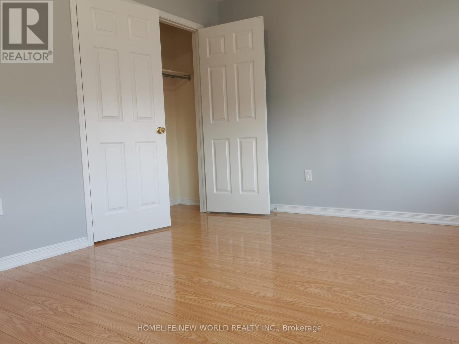 99 Selkirk Drive, Richmond Hill, Ontario  L4B 4S4 - Photo 18 - N12414159