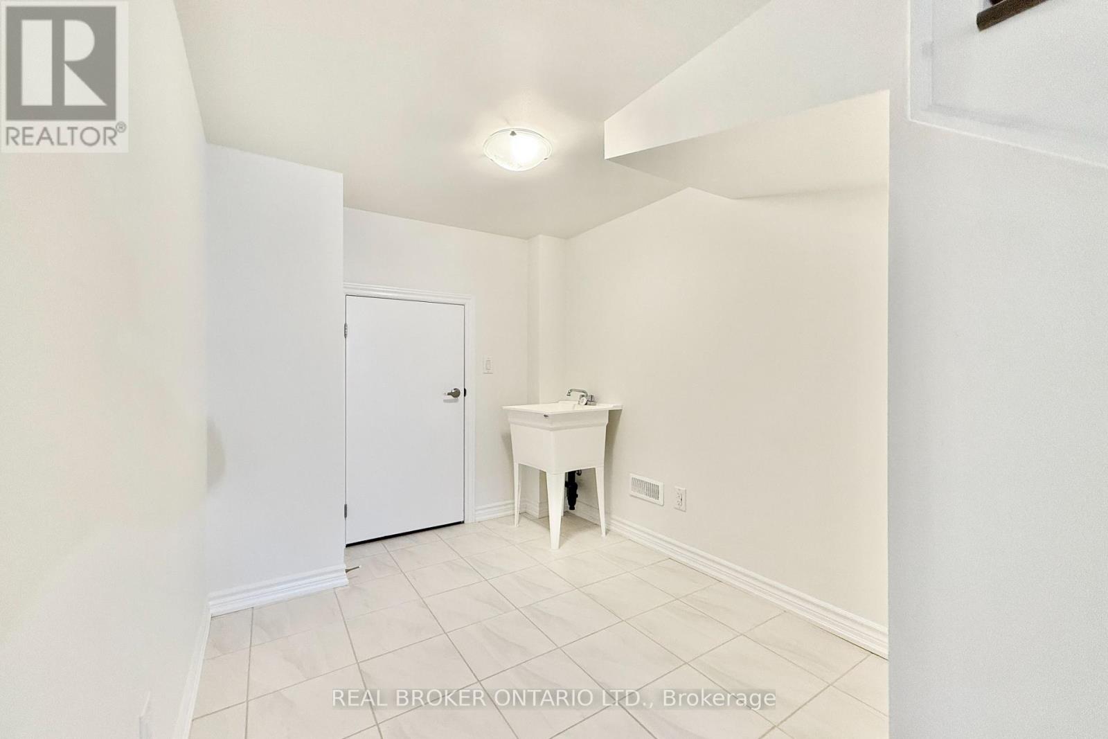 17 Freeman Williams Street, Markham, Ontario  L6C 3M7 - Photo 41 - N12441523