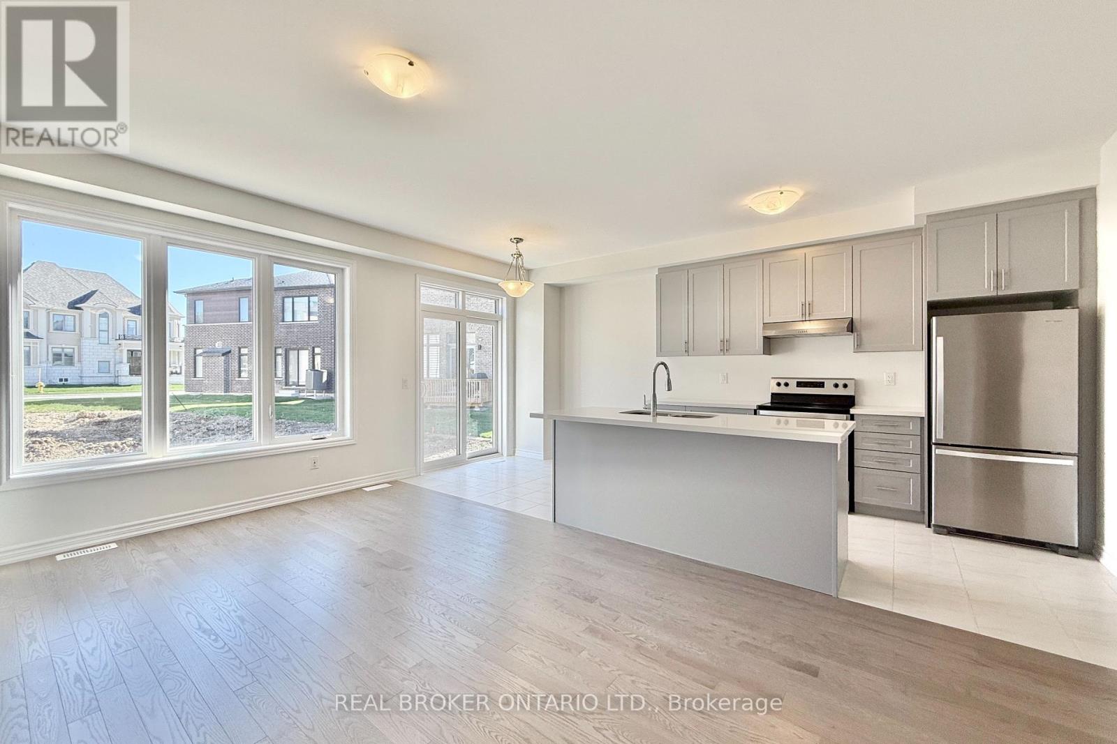 17 Freeman Williams Street, Markham, Ontario  L6C 3M7 - Photo 2 - N12441523