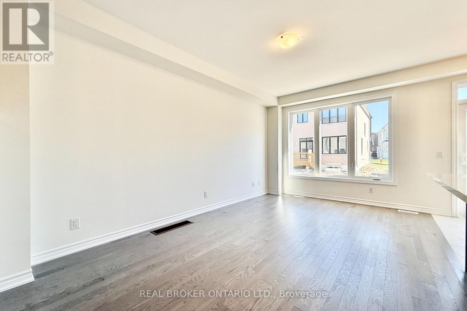 17 Freeman Williams Street, Markham, Ontario  L6C 3M7 - Photo 14 - N12441523