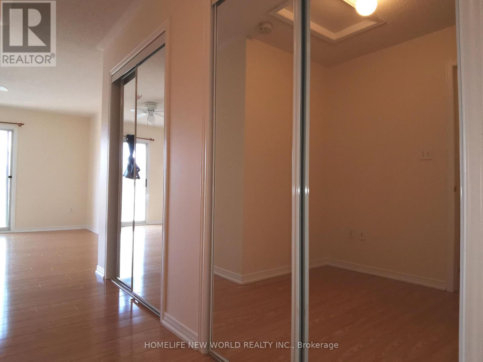 99 Selkirk Drive, Richmond Hill, Ontario  L4B 4S4 - Photo 12 - N12414159