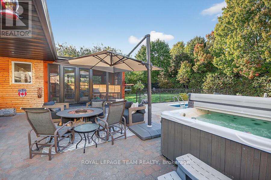 5664 South Island Park Drive, Ottawa, Ontario  K4M 1J3 - Photo 31 - X12439653