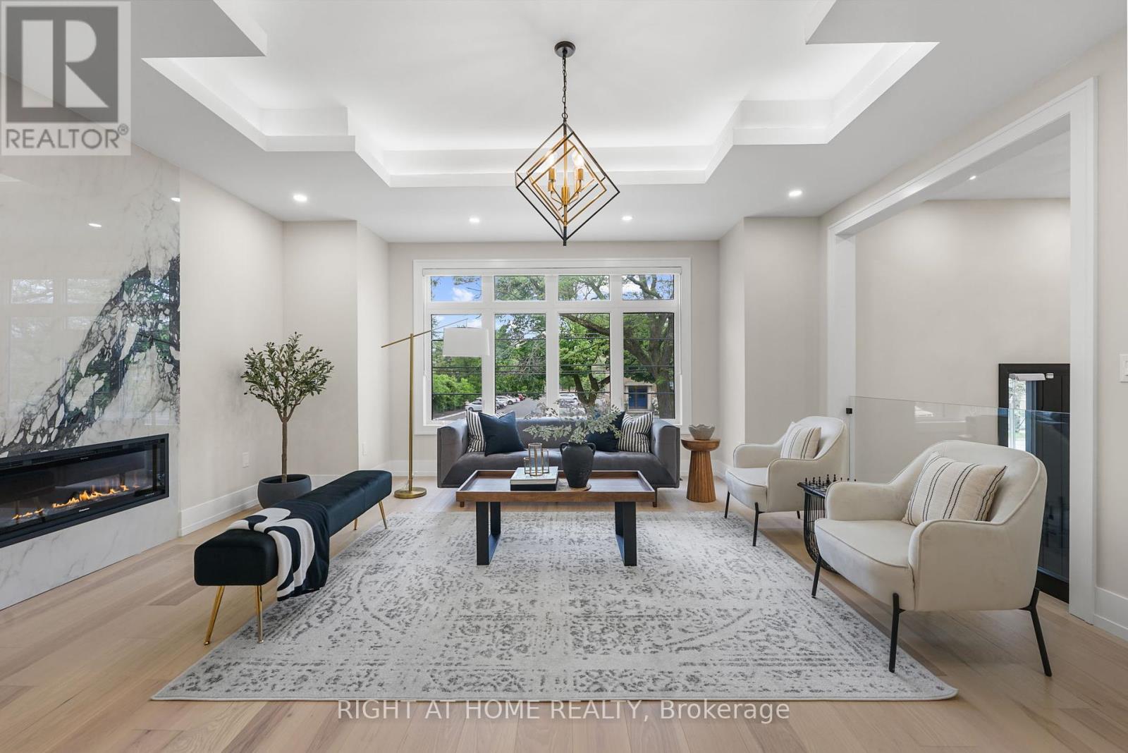 262 Senlac Road, Toronto, Ontario  M2R 1P8 - Photo 6 - C12355656