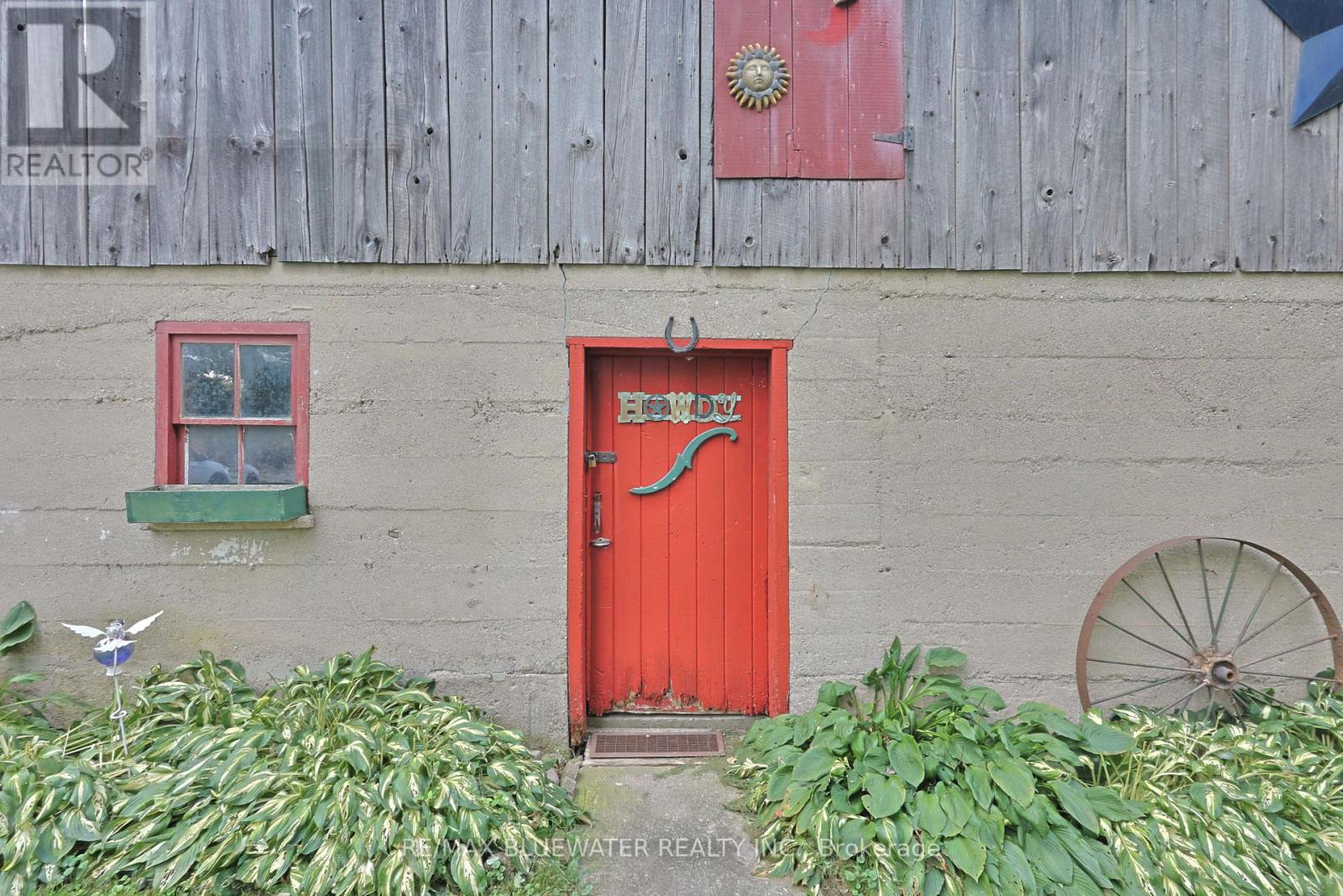 197 Broad Street, North Middlesex (Parkhill), Ontario  N0M 2K0 - Photo 37 - X12446136
