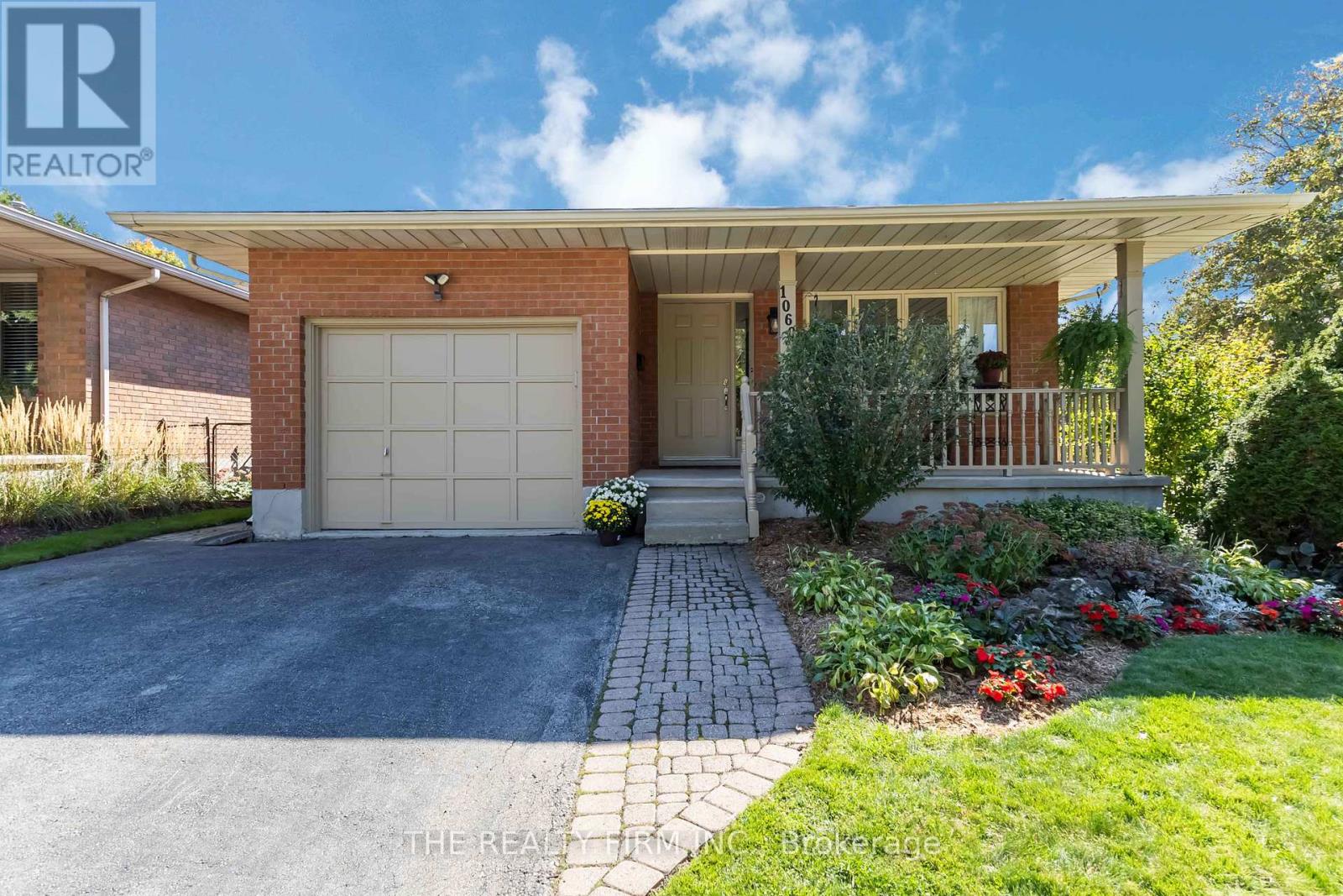 1060 Guildwood Boulevard, London North, Ontario  N6H 4G5 - Photo 4 - X12446137