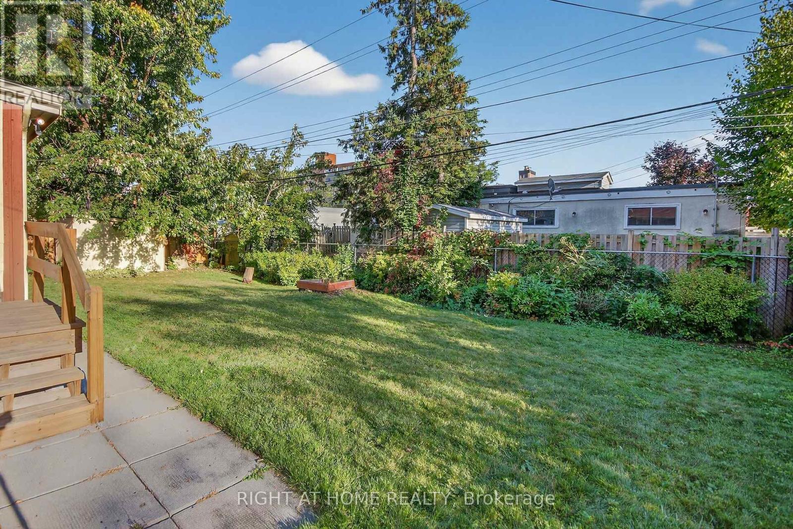 6 Higwood Drive, Ottawa, Ontario  K2E 5K7 - Photo 31 - X12446129