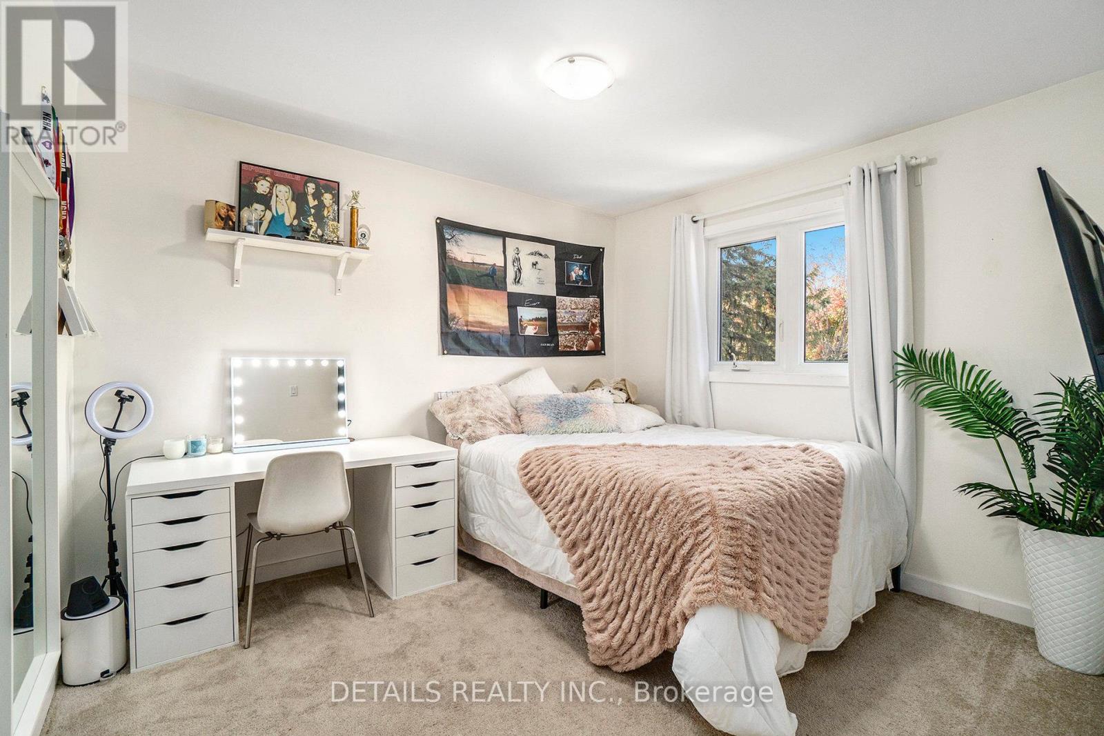 13 Willowview Way, Ottawa, Ontario  K2J 2P7 - Photo 17 - X12446133