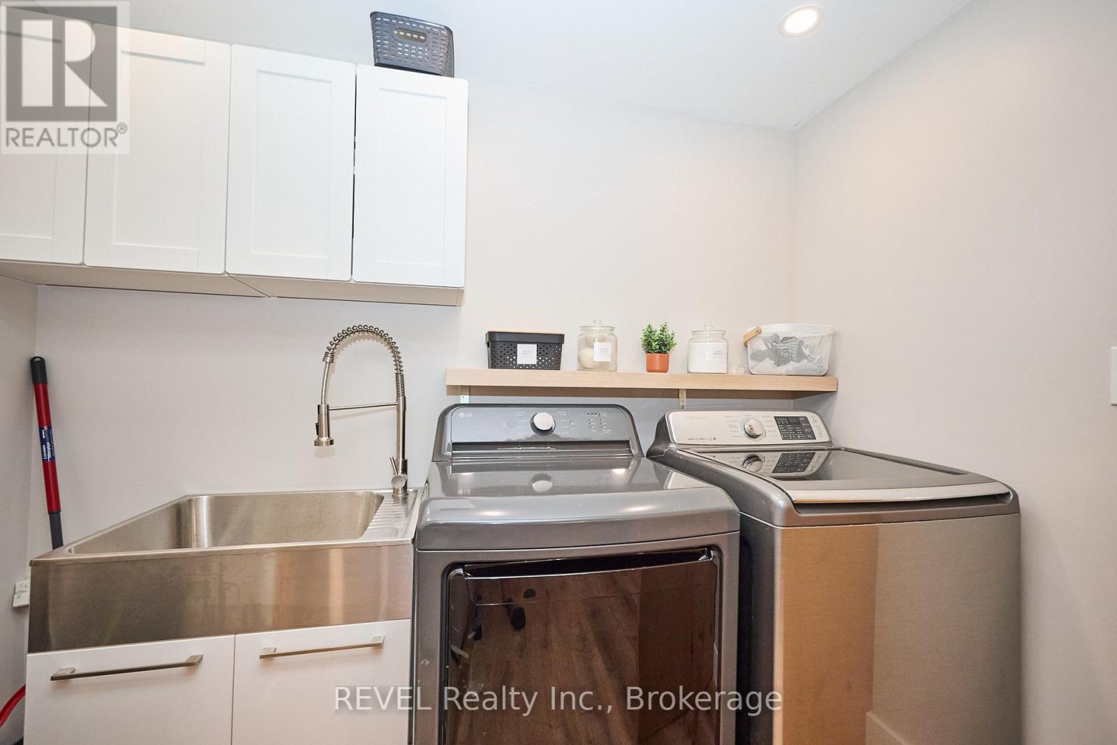 35 Romy Crescent, Thorold, Ontario  L2V 4L1 - Photo 35 - X12446127