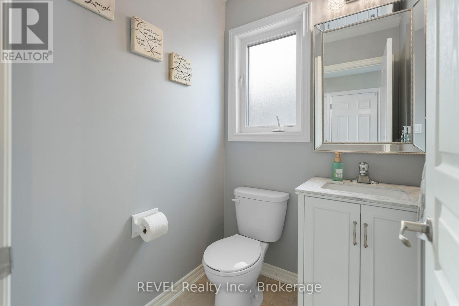 477 Silverwood Avenue, Welland, Ontario  L3C 0C6 - Photo 9 - X12446130
