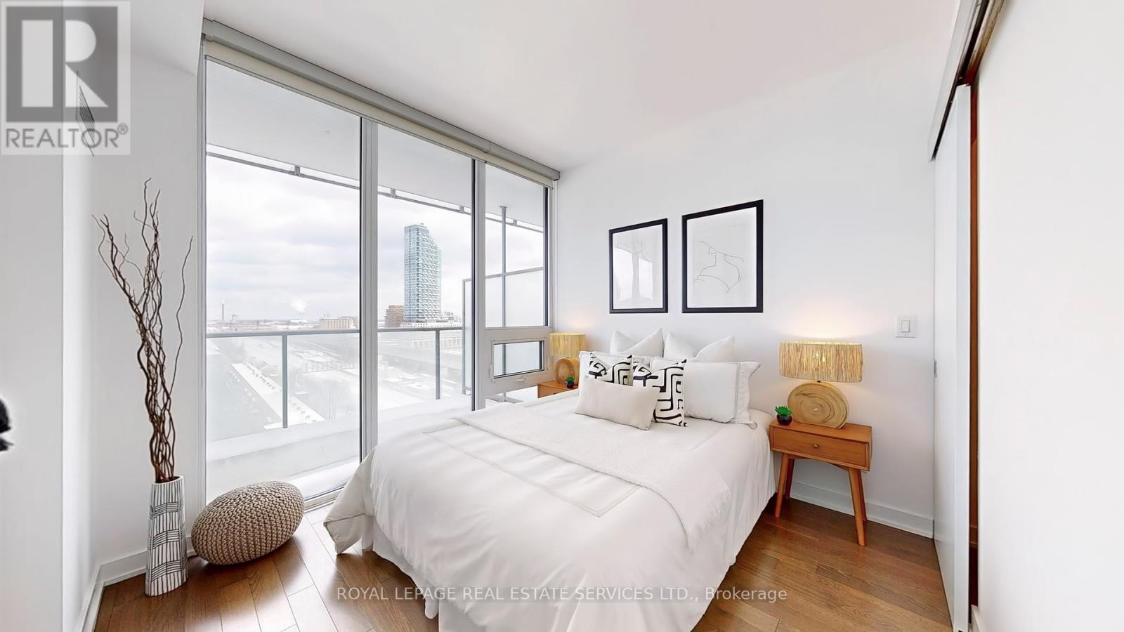 1209 - 1 Market Street, Toronto, Ontario  M5E 0A2 - Photo 14 - C12446114
