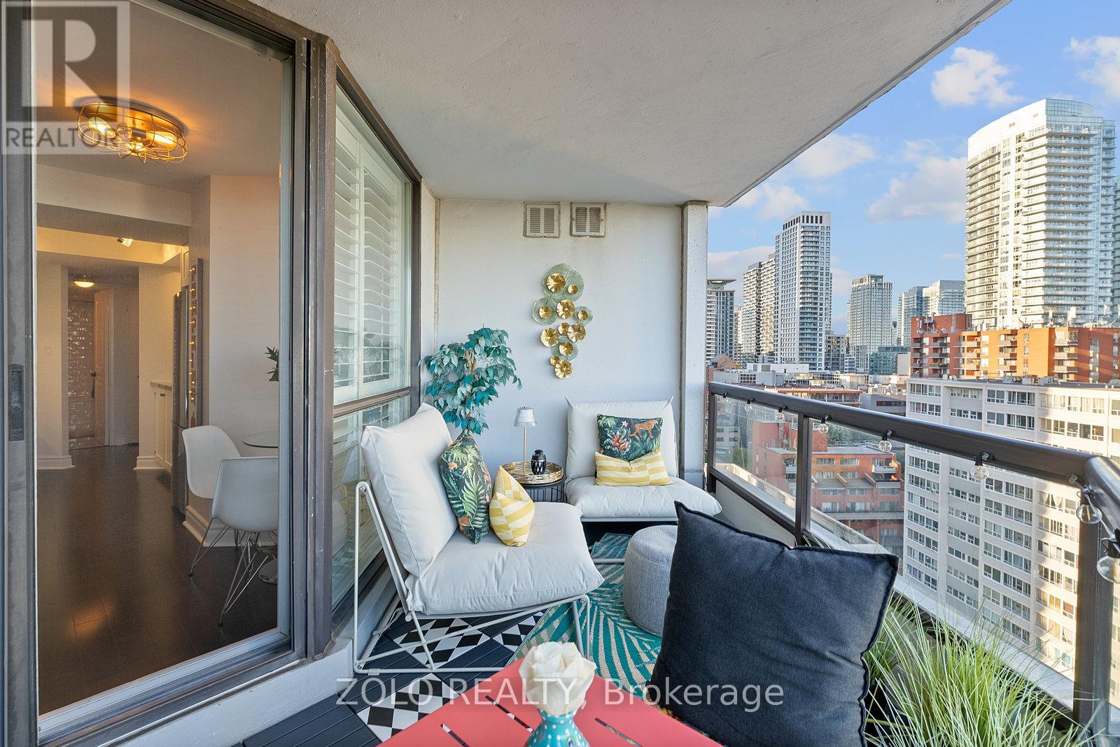 1701 - 30 Holly Street, Toronto, Ontario  M4S 3C2 - Photo 39 - C12446125