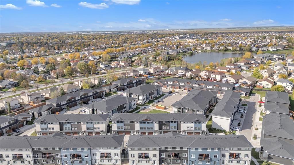303 388 Pipeline Road, Winnipeg, Manitoba  R2P 2T4 - Photo 2 - 202525948