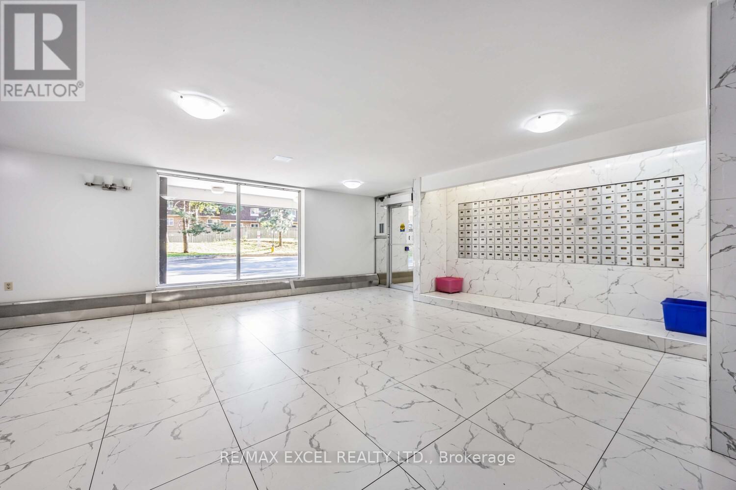 817 - 100 Dundalk Drive, Toronto (Dorset Park), Ontario  M1P 4V2 - Photo 3 - E12446103