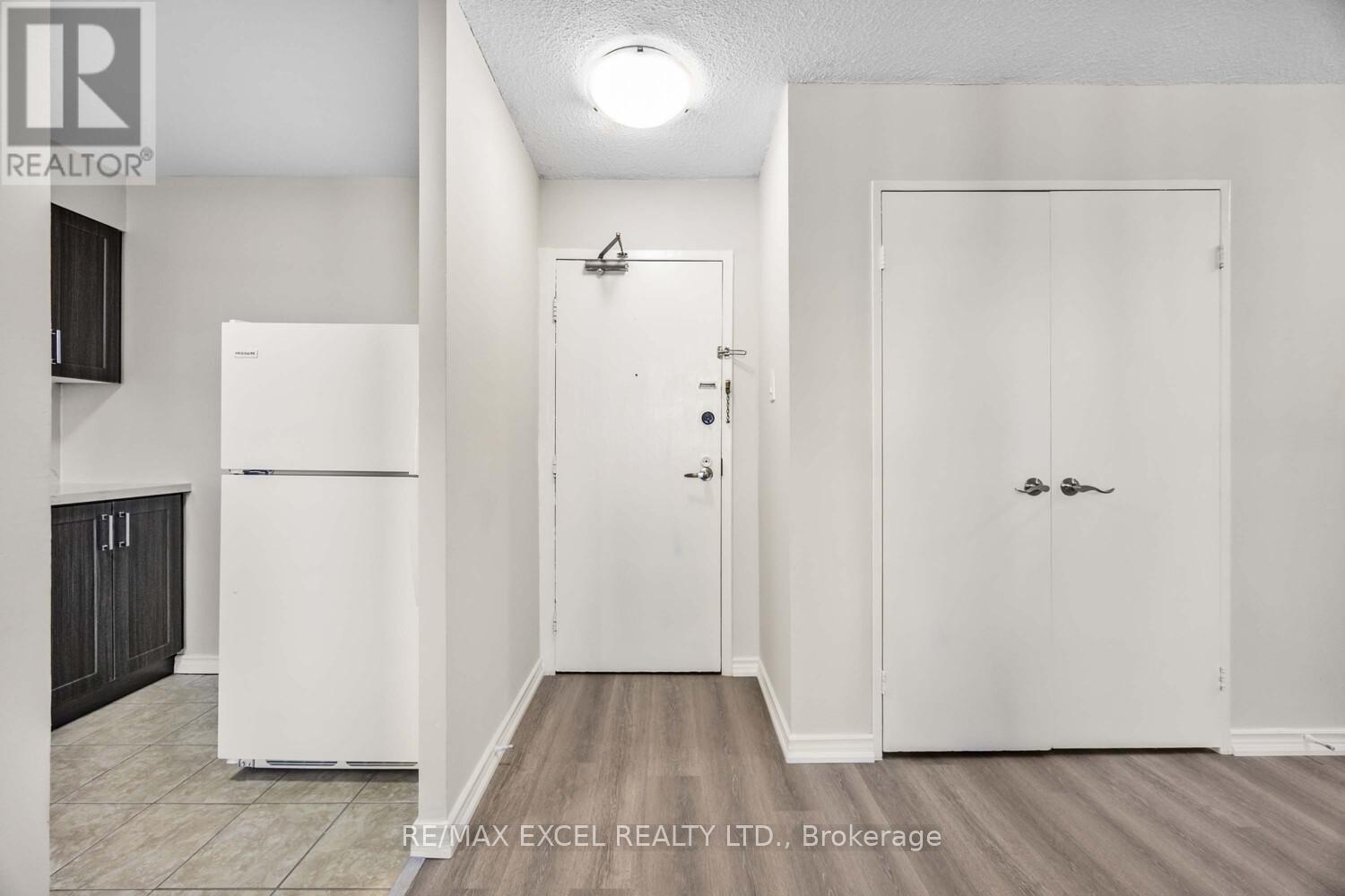 817 - 100 Dundalk Drive, Toronto (Dorset Park), Ontario  M1P 4V2 - Photo 5 - E12446103