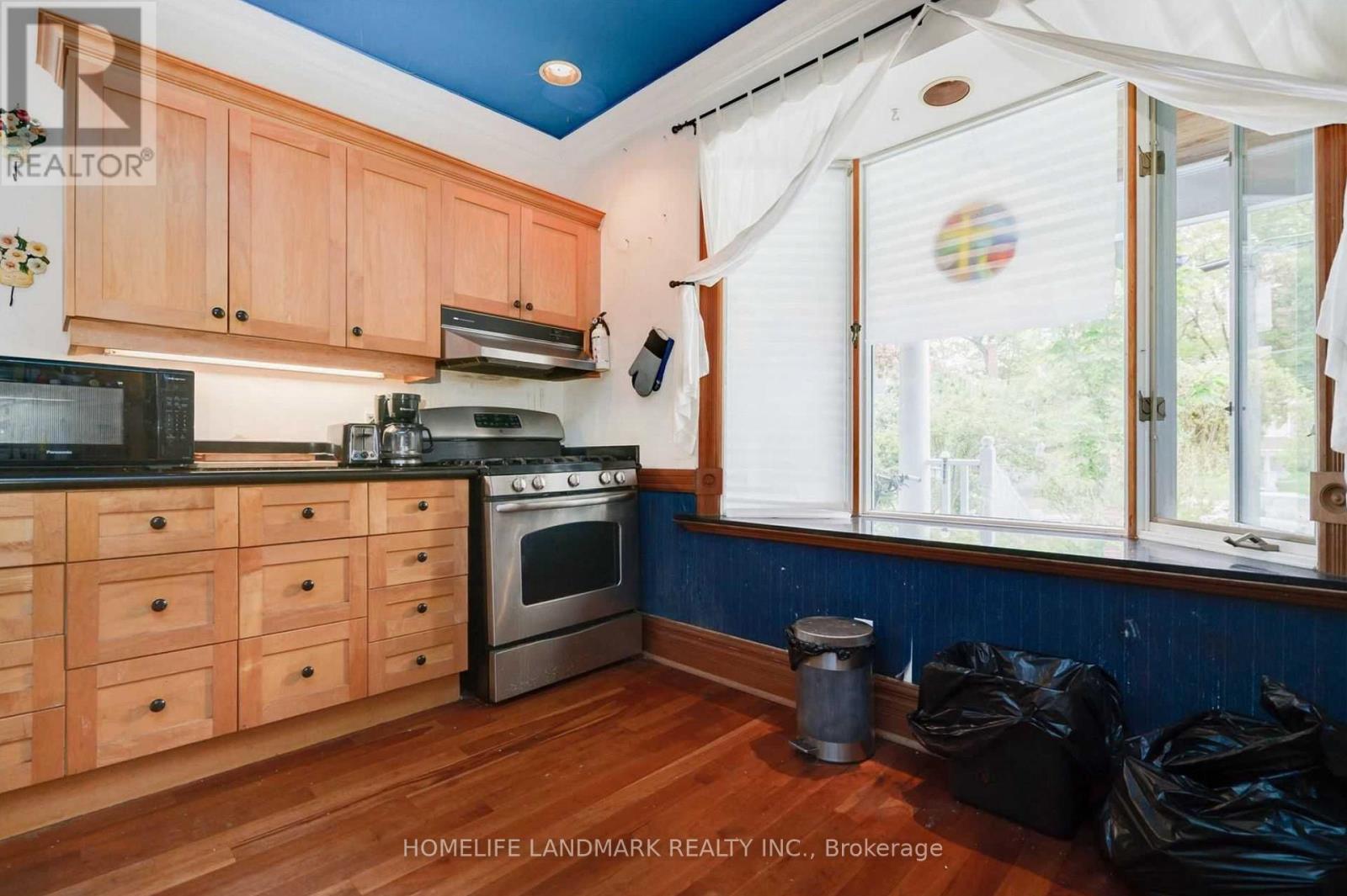 79 Haig Avenue, Toronto (Birchcliffe-Cliffside), Ontario  M1N 2W2 - Photo 10 - E12446115