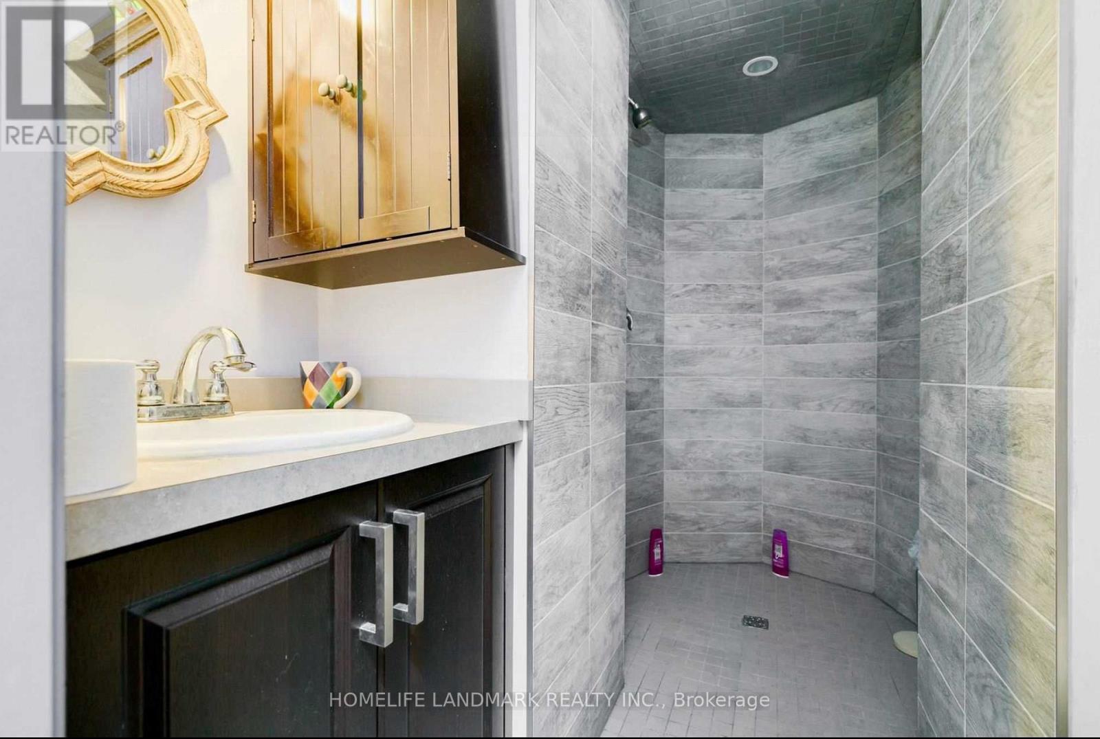 79 Haig Avenue, Toronto (Birchcliffe-Cliffside), Ontario  M1N 2W2 - Photo 21 - E12446115