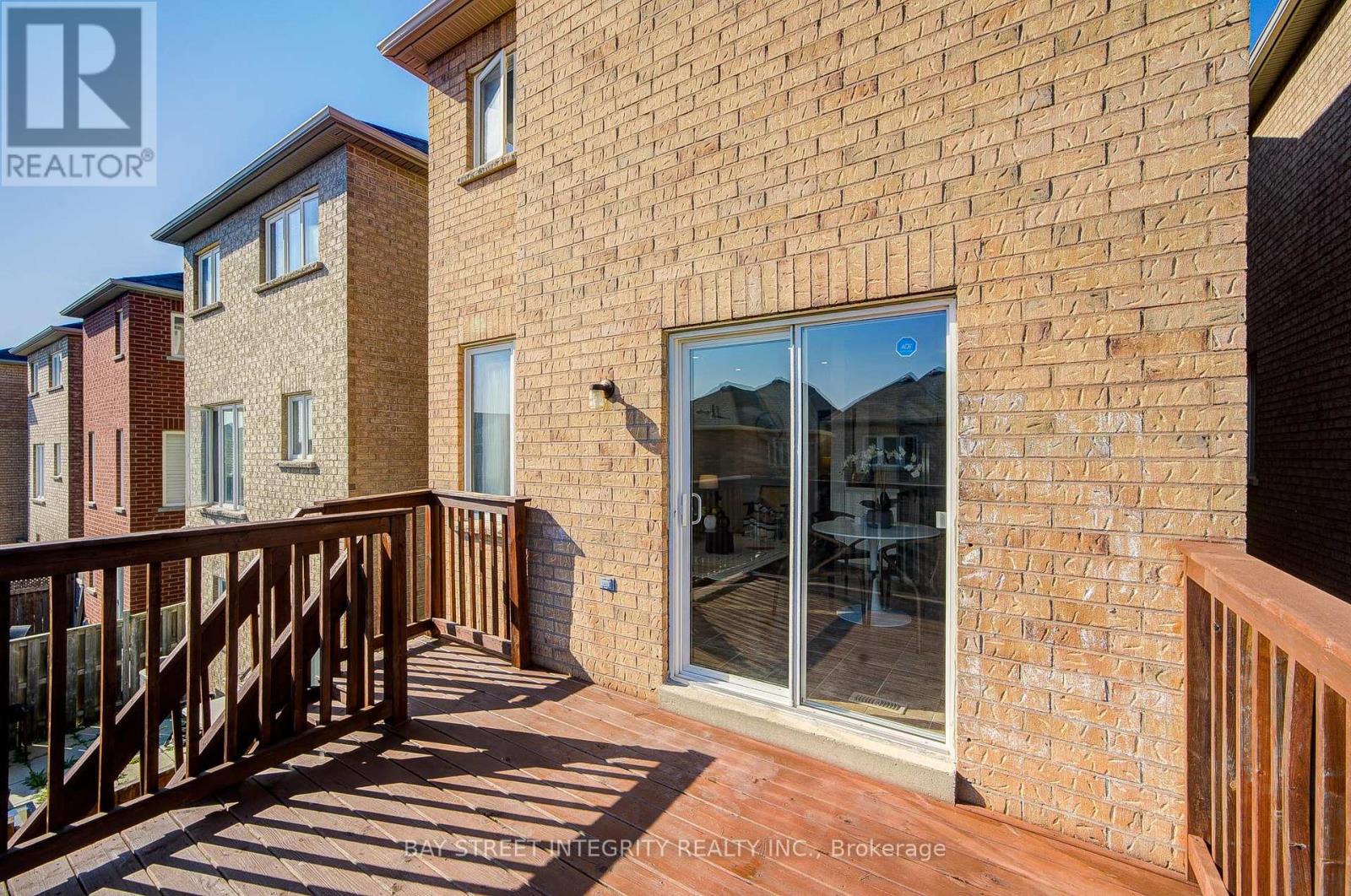 108 Catalpa Crescent, Vaughan, Ontario  L6A 0R5 - Photo 18 - N12446109