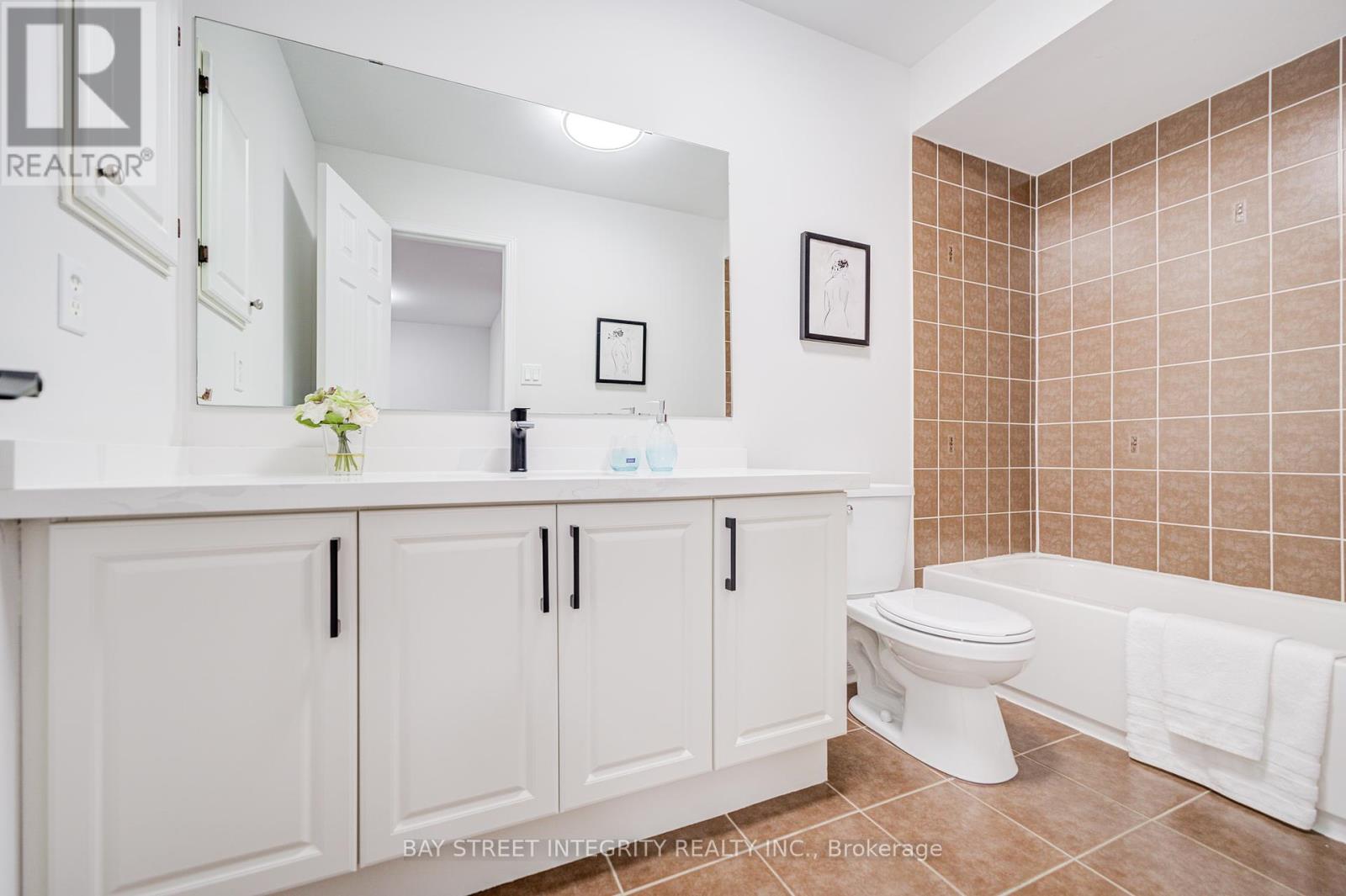 108 Catalpa Crescent, Vaughan, Ontario  L6A 0R5 - Photo 26 - N12446109