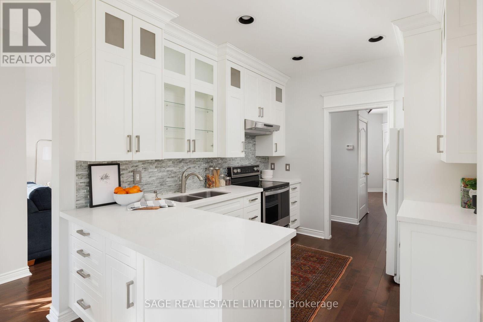 43 Mulholland Drive, Vaughan, Ontario  L4J 7T7 - Photo 10 - N12446116