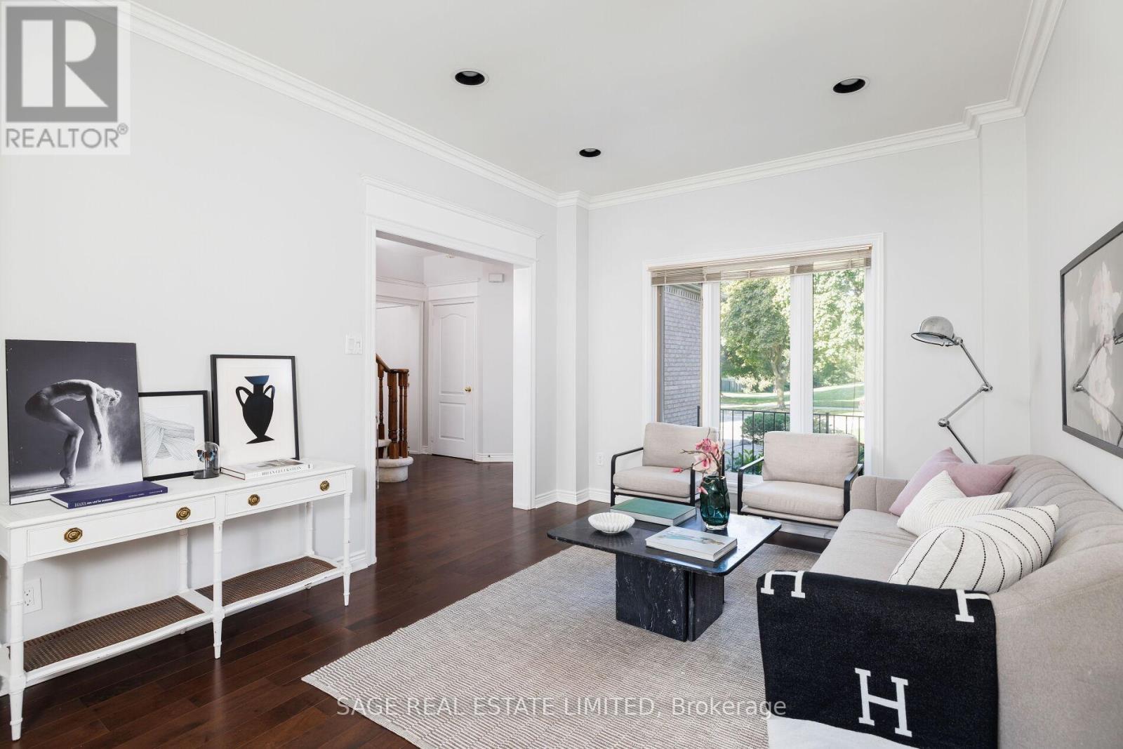 43 Mulholland Drive, Vaughan, Ontario  L4J 7T7 - Photo 6 - N12446116