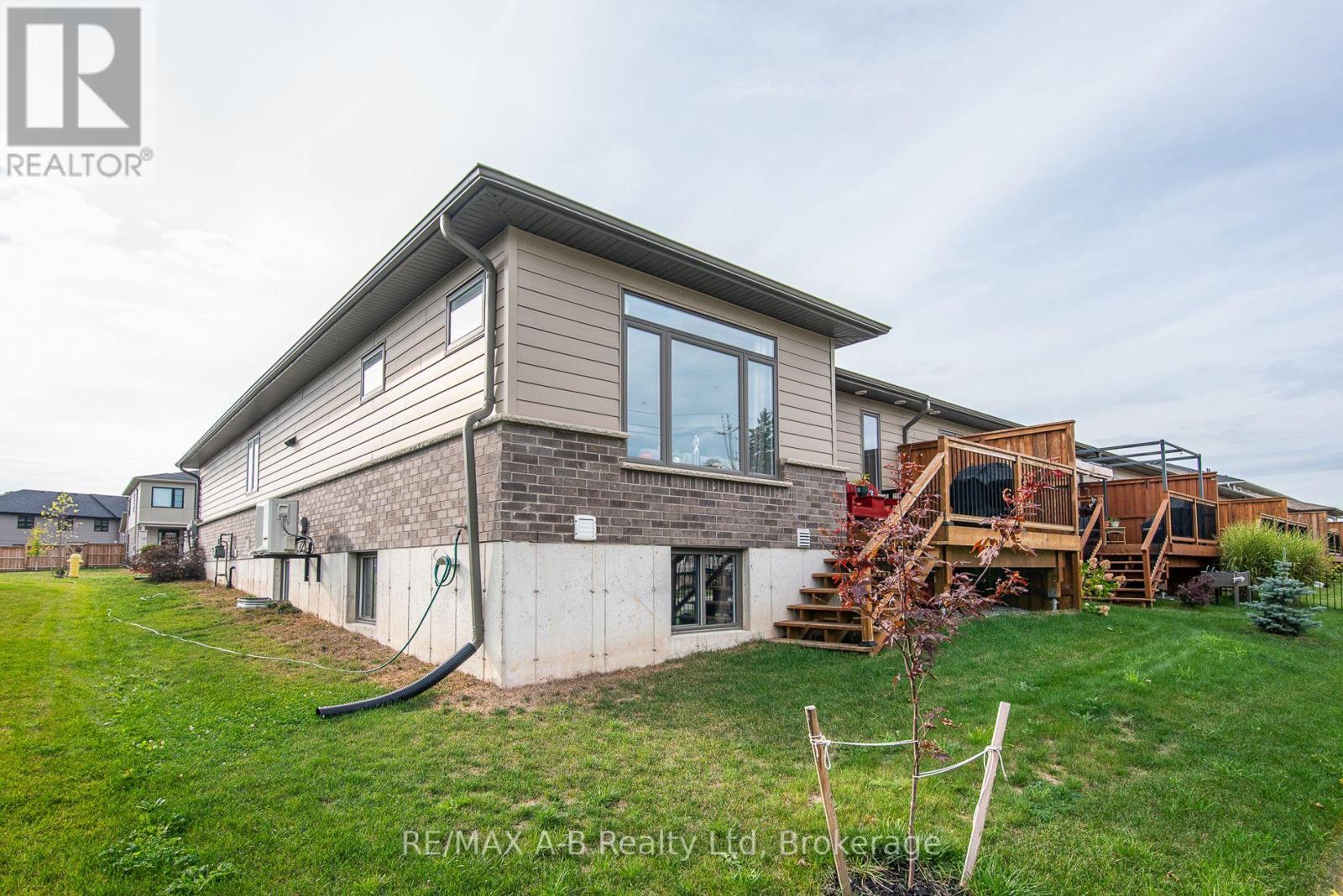 172 Hooper Street, St. Marys, Ontario  N4X 0C1 - Photo 11 - X12420765