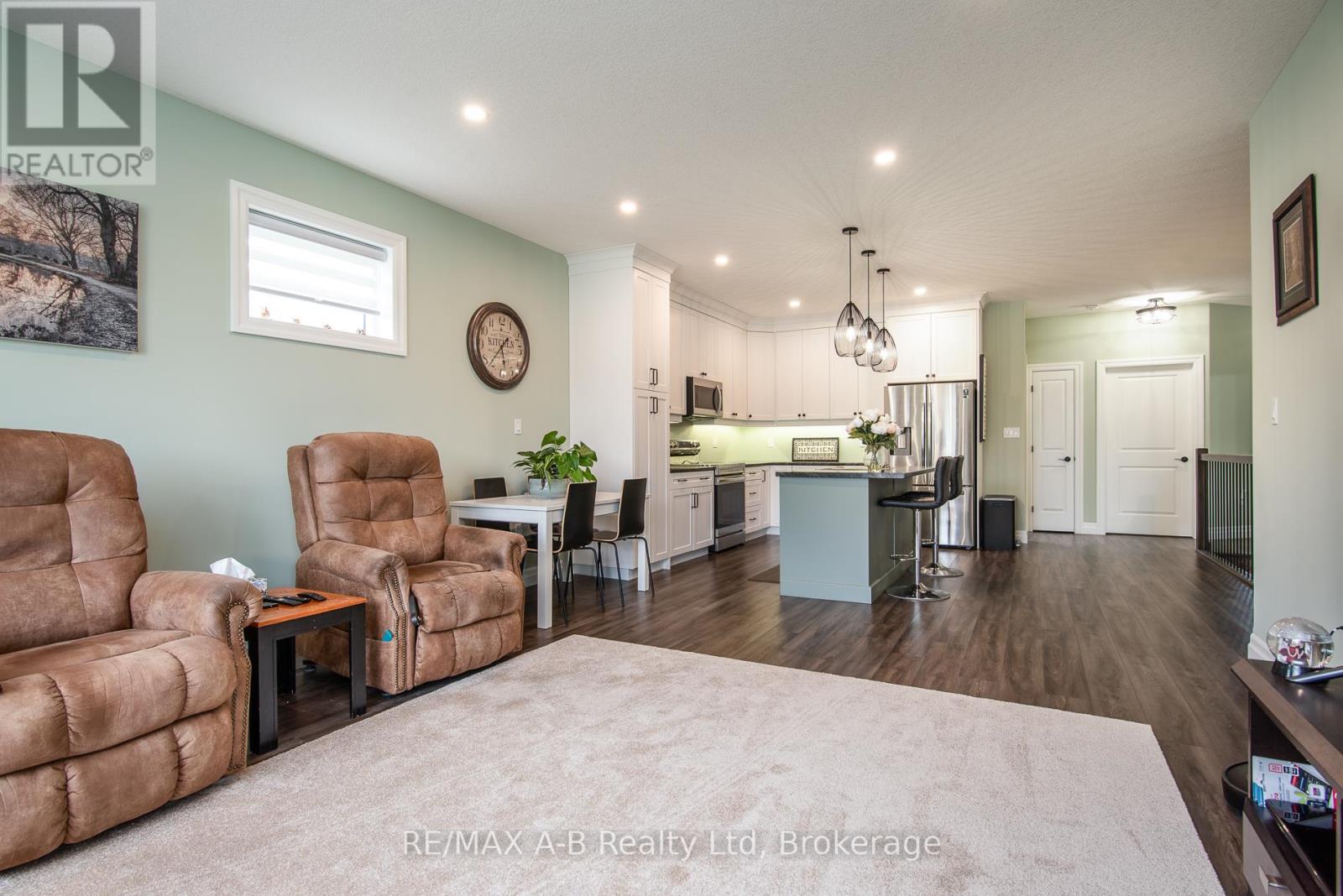 172 Hooper Street, St. Marys, Ontario  N4X 0C1 - Photo 18 - X12420765