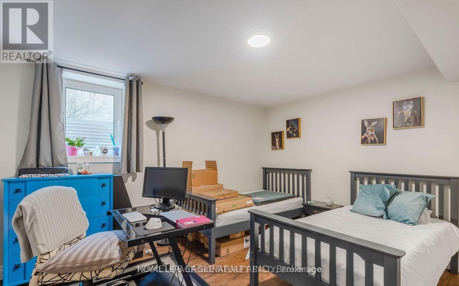 Lower - 10 Duval Drive, Barrie, Ontario  L4M 6V2 - Photo 12 - S12446113